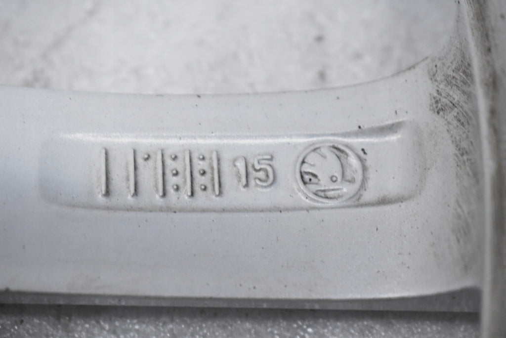 1x Alufelge 17 Zoll 7.0" 5x112 49ET 5E0601025E 5E0601025BT Skoda Superb Iii