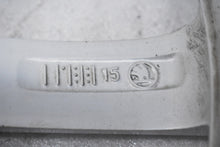 Laden Sie das Bild in den Galerie-Viewer, 1x Alufelge 17 Zoll 7.0&quot; 5x112 49ET 5E0601025E 5E0601025BT Skoda Superb Iii