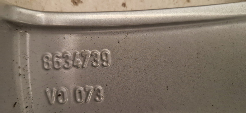 1x Alufelge 17 Zoll 7.0" 5x108 49ET Glanz Silber 8634739 Volvo S60 S80 V70