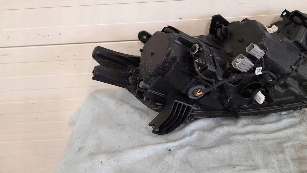 Frontscheinwerfer Mitsubishi Outlander I RKC11302 Vorderseite Headlight