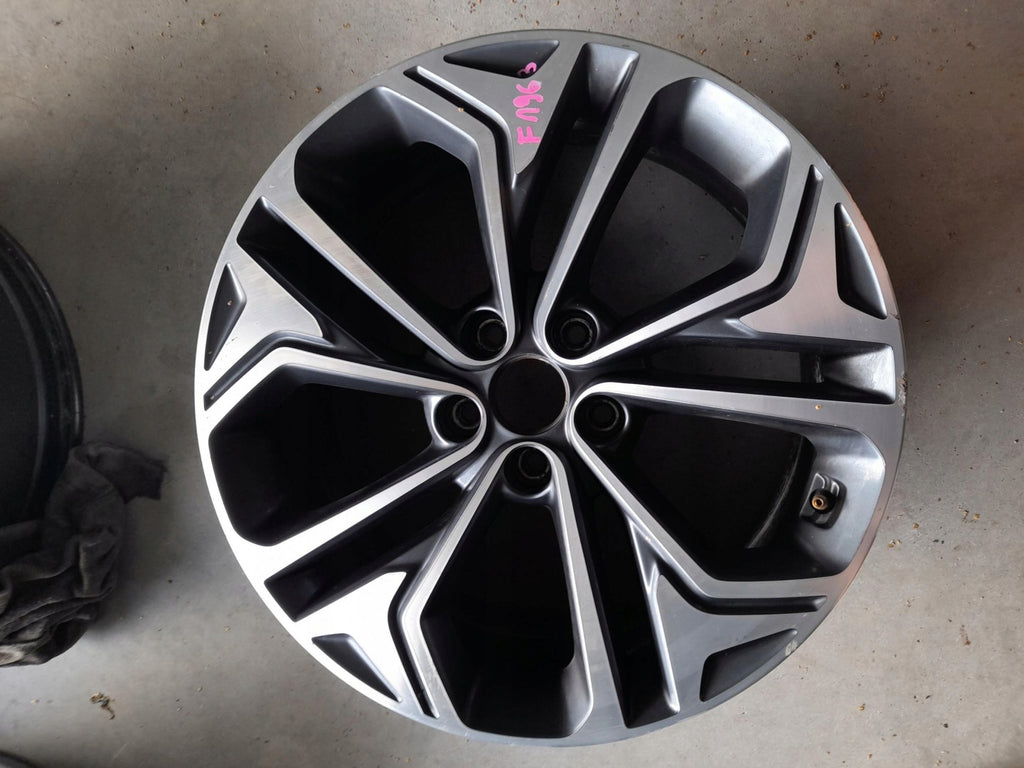 1x Alufelge 19 Zoll 8.0" 5x114.3 Hyundai Santa Fe Rim Wheel FEL6135978076is
