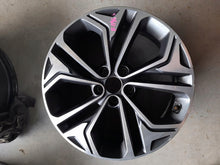 Load image into Gallery viewer, 1x Alufelge 19 Zoll 8.0" 5x114.3 Hyundai Santa Fe Rim Wheel FEL6135978076is