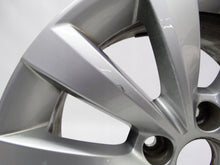 Load image into Gallery viewer, 1x Alufelge 16 Zoll 6.5" 5x112 44ET Glanz Silber 5C0601025T VW Beetle Rim Wheel FEL4726700043aq
