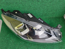 Laden Sie das Bild in den Galerie-Viewer, Frontscheinwerfer Ford Kuga LV4B-13E016-AN Rechts Scheinwerfer Headlight SCH4262962908ja