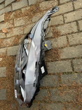 Load image into Gallery viewer, Frontscheinwerfer Ford Transit Connect Rechts Scheinwerfer Headlight SCH1584059964ol