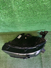 Laden Sie das Bild in den Galerie-Viewer, Frontscheinwerfer Opel Mokka 9847939680 Full LED Links Scheinwerfer Headlight SCH6961244337xs