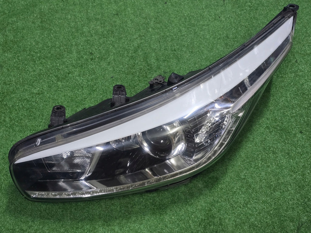 Frontscheinwerfer Kia Ceed 92101-A2220 LED Ein Stück (Rechts oder Links)