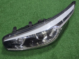 Frontscheinwerfer Kia Ceed 92101-A2220 LED Ein Stück (Rechts oder Links)