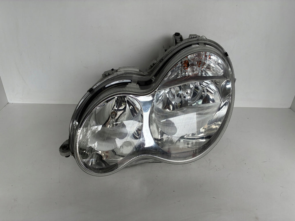 Frontscheinwerfer Mercedes-Benz W203 A2038201159 Links Scheinwerfer Headlight SCH6745109954nn