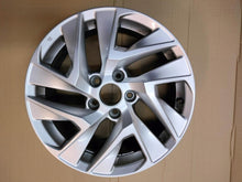 Load image into Gallery viewer, 1x Alufelge 17 Zoll 7.0&quot; 5x114.3 45ET CMS-861 Honda Hrv Crv Rim Wheel