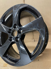 Laden Sie das Bild in den Galerie-Viewer, 1x Alufelge 17 Zoll 6.5&quot; 5x100 PW457-47001 Toyota Auris Rim Wheel