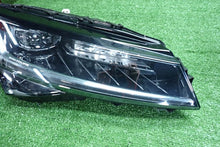 Laden Sie das Bild in den Galerie-Viewer, Frontscheinwerfer Skoda Superb III 3V1941016D Rechts Scheinwerfer Headlight SCH3490531743aj