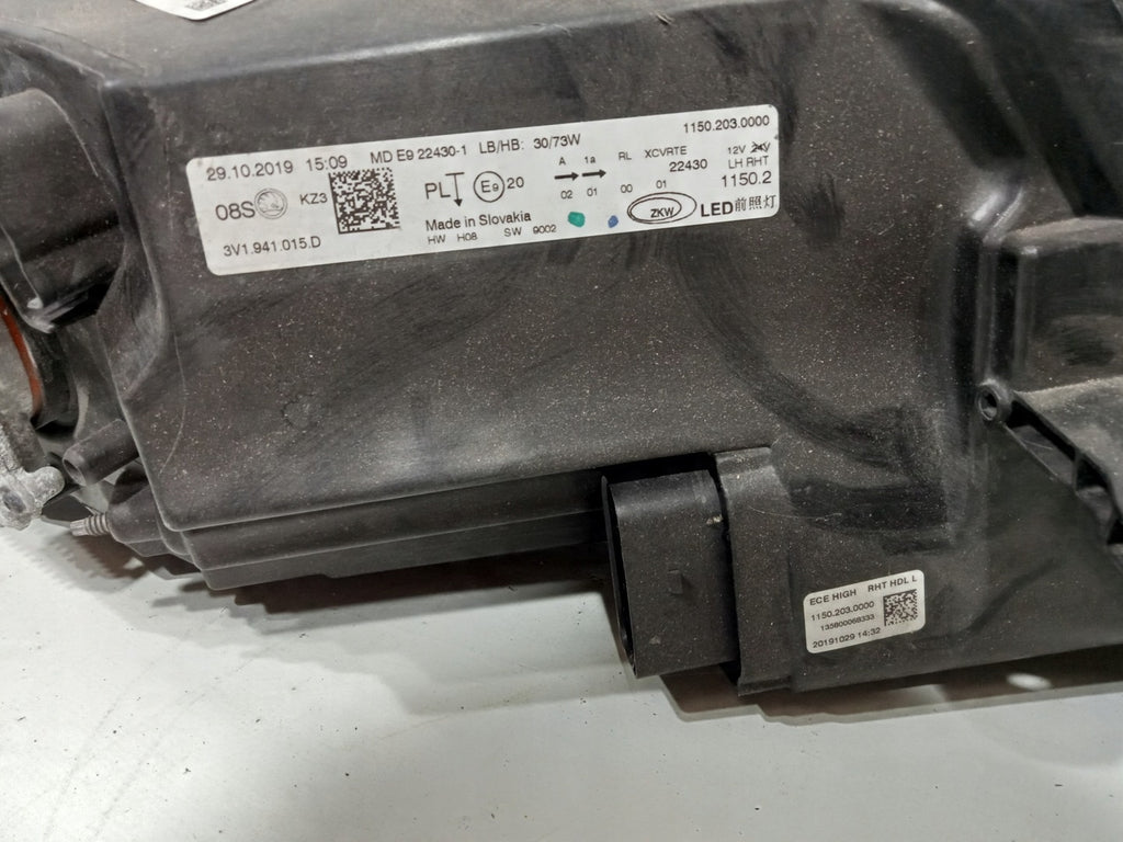 Frontscheinwerfer Skoda Superb III 3V1941015D 992941571AA LED Links Headlight