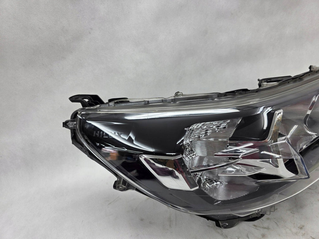 Frontscheinwerfer Toyota Hilux VIII SPP18190 Rechts Scheinwerfer Headlight SCH3588647822pb