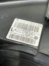 Load image into Gallery viewer, Frontscheinwerfer VW Transporter 7E1941015H Links Scheinwerfer Headlight