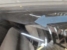 Laden Sie das Bild in den Galerie-Viewer, Frontscheinwerfer Opel Vivaro B 260602711R Ein Stück (Rechts oder Links)