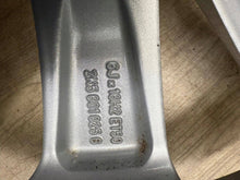 Load image into Gallery viewer, 1x Alufelge 16 Zoll 6.0" 5x112 50ET Glanz Silber 2K5601025G VW Caddy Rim Wheel FEL2871688570mx