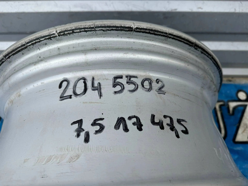 1x Alufelge 17 Zoll 2044015502 Mercedes-Benz Rim Wheel