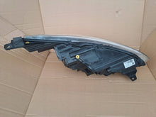 Laden Sie das Bild in den Galerie-Viewer, Frontscheinwerfer Ford C Max 90102261 F1CB13W030CC Links Scheinwerfer Headlight SCH6756520203ud