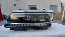 Laden Sie das Bild in den Galerie-Viewer, Frontscheinwerfer VW Tiguan 5NB941081A LED Links Scheinwerfer Headlight