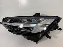 Laden Sie das Bild in den Galerie-Viewer, Frontscheinwerfer Volvo V60 II S60 III 32404685 Full LED Links Headlight SCH5840297184ba