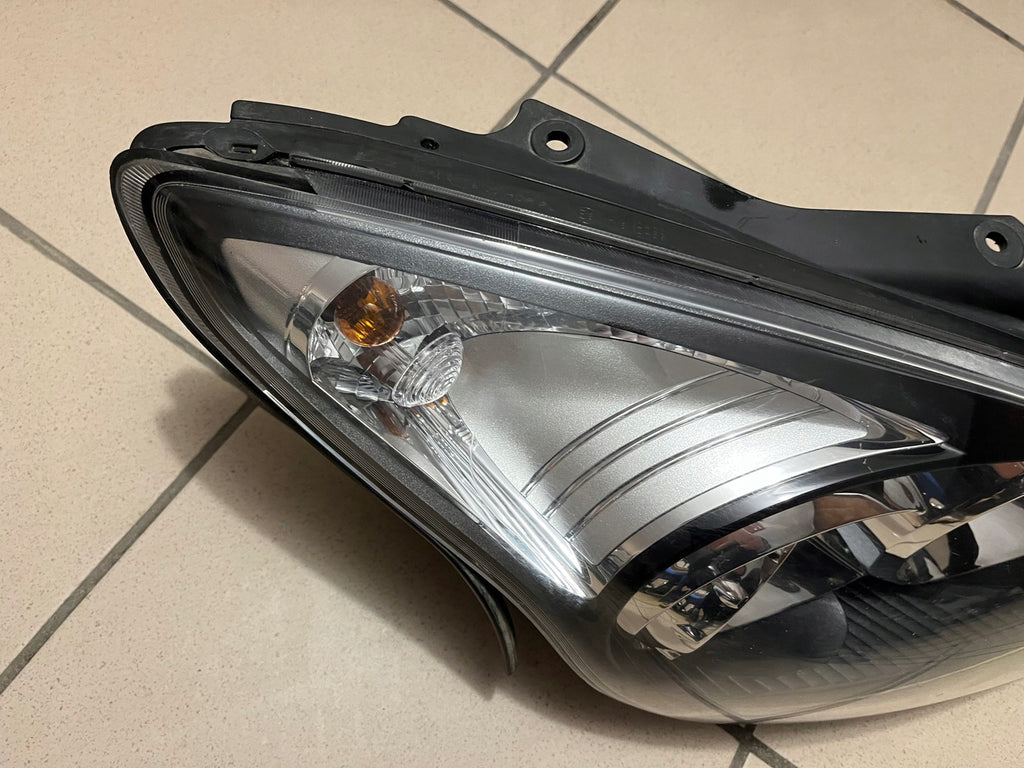 Frontscheinwerfer Hyundai I30 Octavia I 92102-2R Rechts Scheinwerfer Headlight