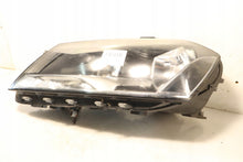 Load image into Gallery viewer, Frontscheinwerfer VW Passat B7 90010125 Links Scheinwerfer Headlight SCH1768639685ez