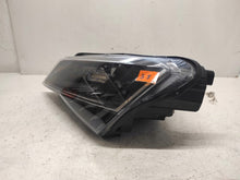 Laden Sie das Bild in den Galerie-Viewer, Frontscheinwerfer Skoda Superb III 9V1941015B- Xenon Links Headlight