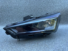 Laden Sie das Bild in den Galerie-Viewer, Frontscheinwerfer Seat Leon 5FB941005D Links Scheinwerfer Headlight SCH4977940406ko