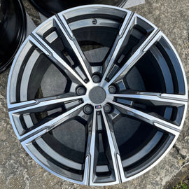 1x Alufelge 19 Zoll 10.5