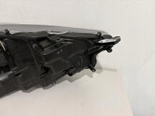 Laden Sie das Bild in den Galerie-Viewer, Frontscheinwerfer Toyota Yaris 81150-K008 EUK0-8 Full LED Links Headlight SCH2750044086wu