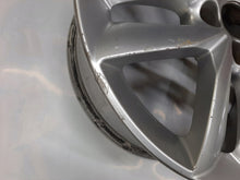 Laden Sie das Bild in den Galerie-Viewer, 1x Alufelge 17 Zoll 7.0&quot; 5x108 46ET Glanz Silber 9671401380 Peugeot 508
