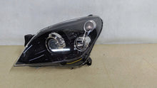 Load image into Gallery viewer, Frontscheinwerfer Opel Astra H Xenon Links Scheinwerfer Headlight SCH3704950989qj