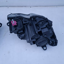 Laden Sie das Bild in den Galerie-Viewer, Frontscheinwerfer Mercedes-Benz W204 A2048204639 Xenon Rechts oder Links SCH5914215816pk