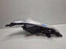 Laden Sie das Bild in den Galerie-Viewer, Frontscheinwerfer Mitsubishi Space Star Ein Stück (Rechts oder Links) Headlight