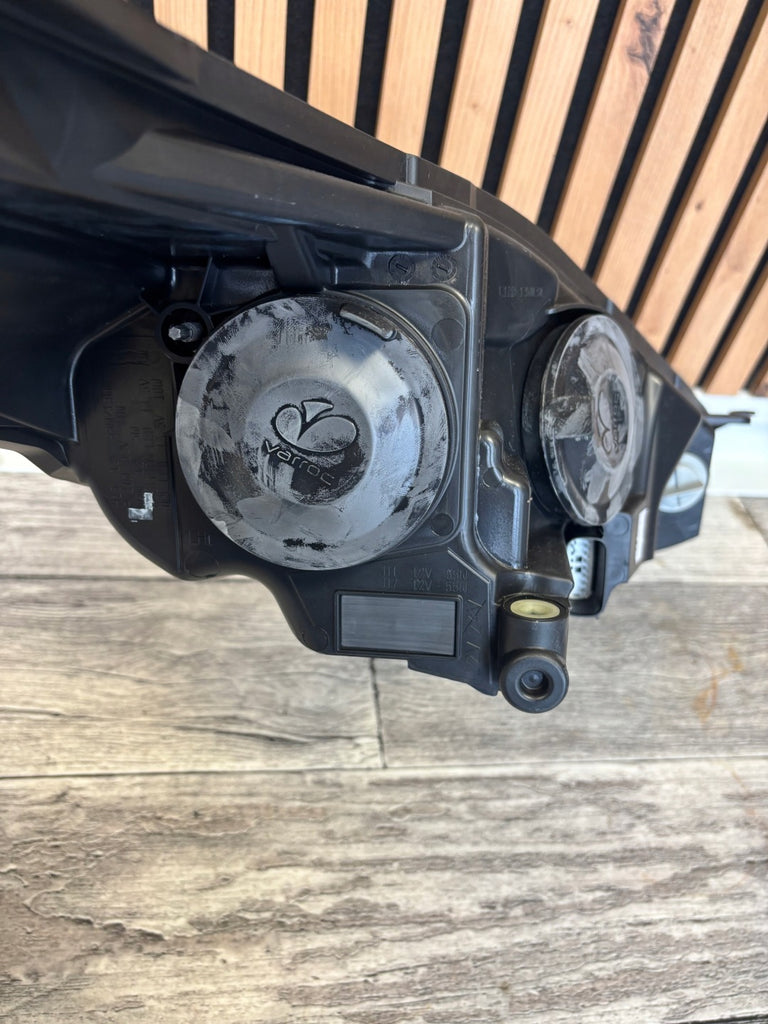 Frontscheinwerfer Ford Fiesta I C1BB-13W030-AH Links Scheinwerfer Headlight SCH1057737020sd
