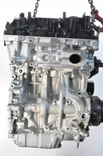 Load image into Gallery viewer, Motor BMW 2 Active Tourer U06 B38A15P 1.5 245PS 180kW 7TKm Benzin Unkomplett
