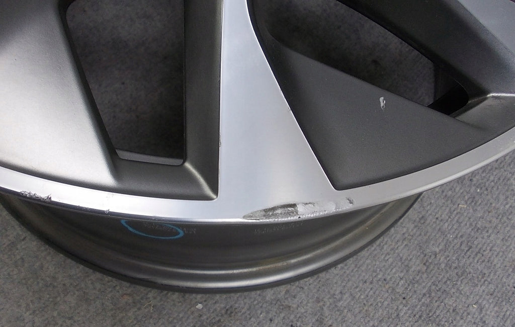 1x Alufelge 17 Zoll 7.0" 5x112 45ET Glanz Grau 57A601025AB Skoda Karoq Rim Wheel