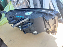 Laden Sie das Bild in den Galerie-Viewer, Frontscheinwerfer Renault 260606388R LED Links Scheinwerfer Headlight