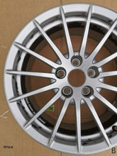Laden Sie das Bild in den Galerie-Viewer, 1x Alufelge 17 Zoll 7.5" 5x112 29ET Glanz Silber 8W0601025AE Audi A4 B9 FEL2991623772bf