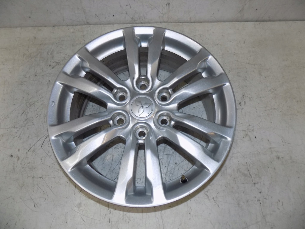 1x Alufelge 18 Zoll 7.5" 6x139.7 46ET Mitsubishi Pajero Iv Rim Wheel FEL5382448136ia