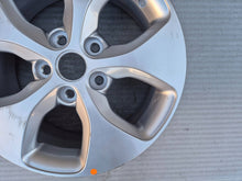 Load image into Gallery viewer, 1x Alufelge 16 Zoll 52910A4100 Kia Carens Iii Rim Wheel FEL6853422571zz