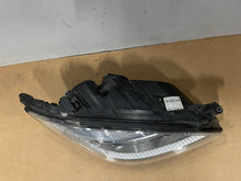 Laden Sie das Bild in den Galerie-Viewer, Frontscheinwerfer Mercedes-Benz W221 A2218206659 Bi-Xenon Rechts Headlight SCH3759512846tc