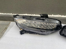 Load image into Gallery viewer, Frontscheinwerfer Honda Civic X 23531 Full LED Ein Stück (Rechts oder Links)