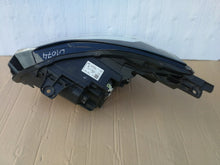 Load image into Gallery viewer, Frontscheinwerfer Renault Captur II 260104095R Full LED Rechts Headlight SCH7439880315al