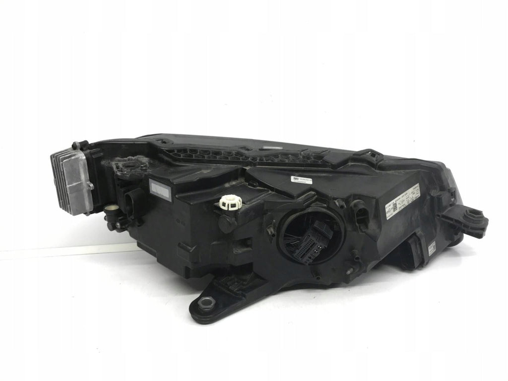 Frontscheinwerfer Skoda 3V1941015E 11502030001MDE9224301 Links Headlight SCH2609894892yo