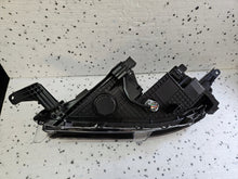 Laden Sie das Bild in den Galerie-Viewer, Frontscheinwerfer Mitsubishi L200 Triton 26010W590P LED Rechts Headlight