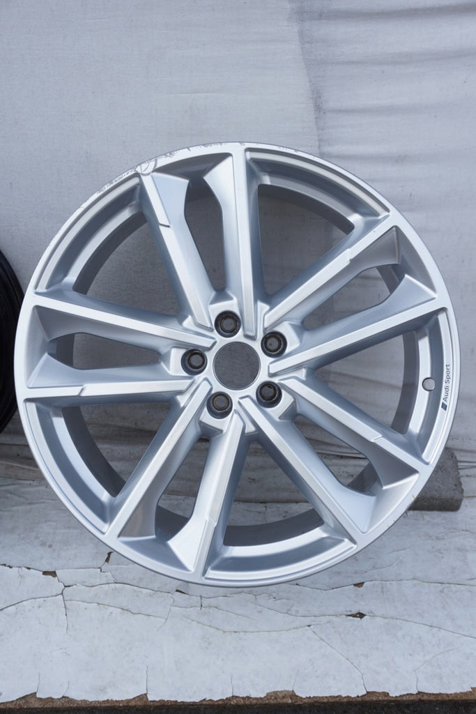 1x Alufelge 21 Zoll 8.5" 5x112 43ET Glanz Schwarz 4K0601025AF Audi Rim Wheel FEL9657810359jq