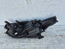 Load image into Gallery viewer, Frontscheinwerfer Toyota Yaris K0-6EU Ein Stück (Rechts oder Links) Headlight