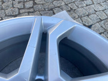 Load image into Gallery viewer, 1x Alufelge 18 Zoll 8.0" 5x112 39ET Glanz Silber 80A601025 Audi Q5 Rim Wheel FEL3095609787ia